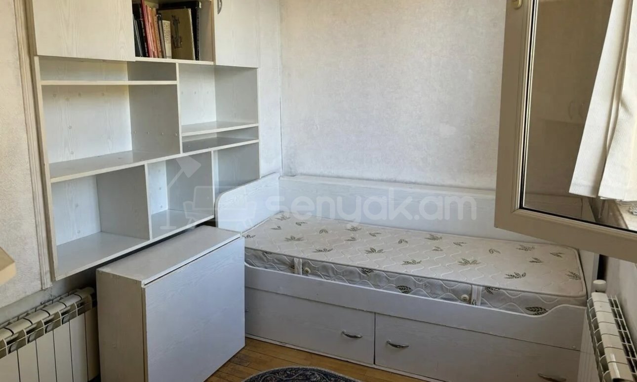 3 Սենյականոց Բնակարան Քարե Շենքում, 89քմ, 5/5 հարկ, Դիզայներական Վերանորոգված, Կահավորված, Արևկող