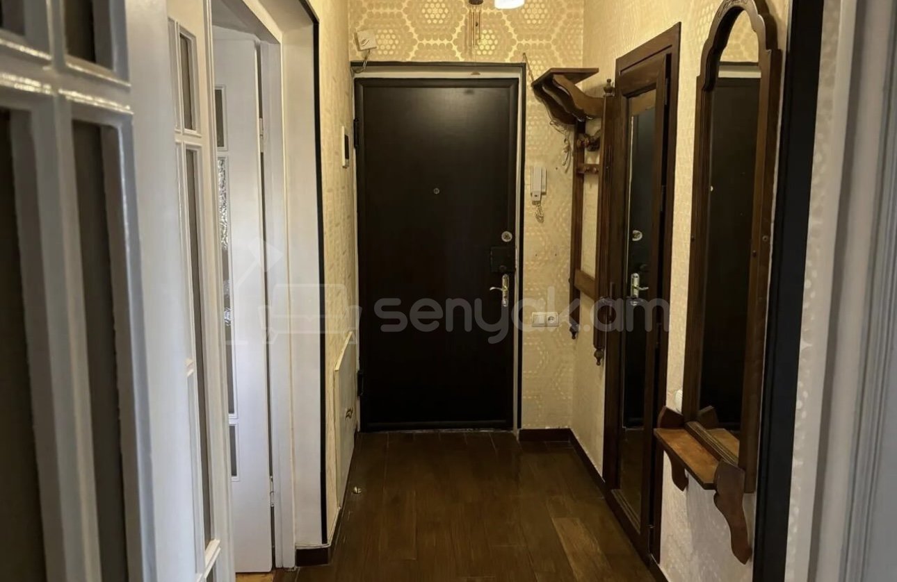 3 Սենյականոց Բնակարան Քարե Շենքում, 89քմ, 5/5 հարկ, Դիզայներական Վերանորոգված, Կահավորված, Արևկող