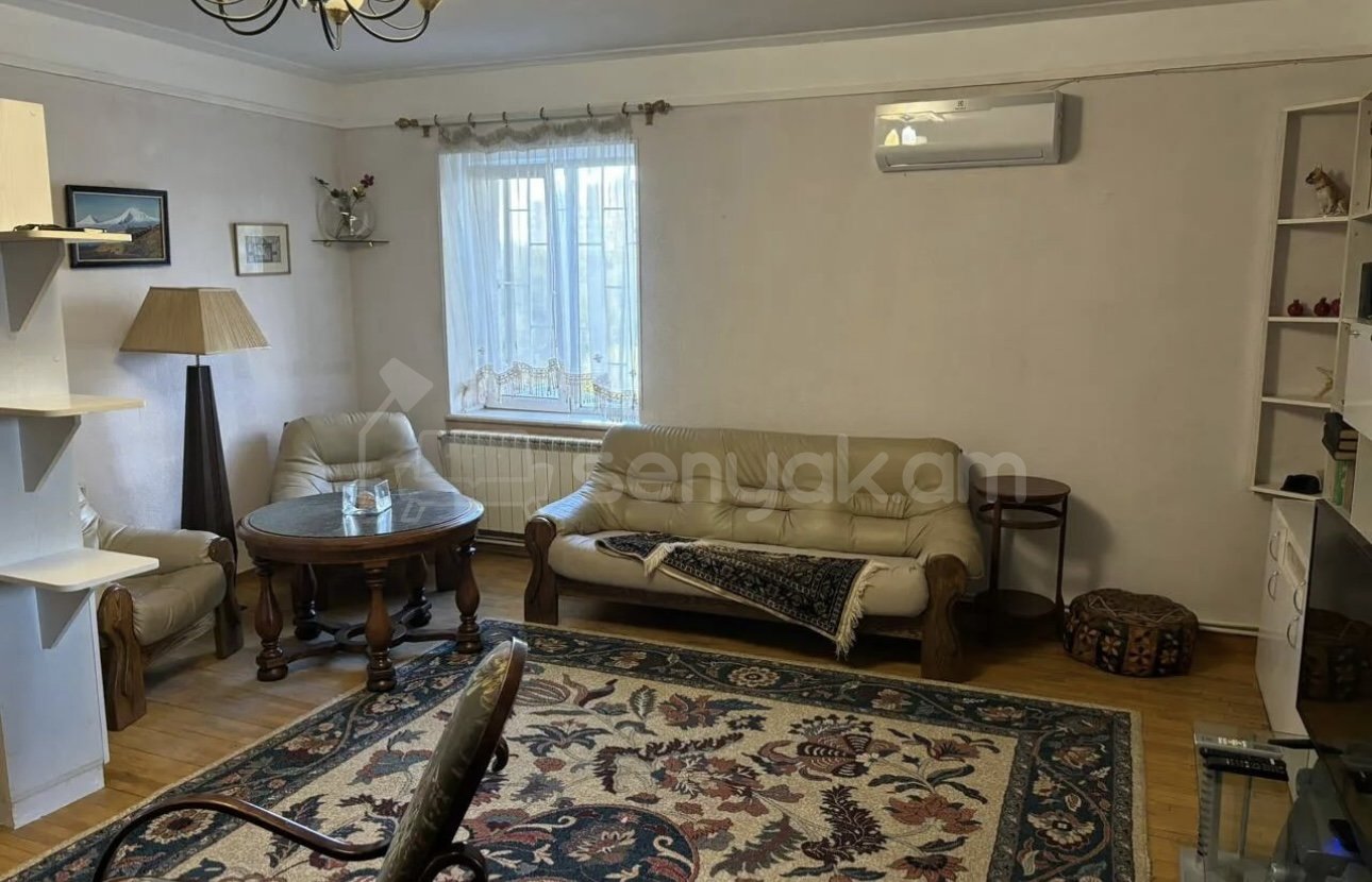 3 Սենյականոց Բնակարան Քարե Շենքում, 89քմ, 5/5 հարկ, Դիզայներական Վերանորոգված, Կահավորված, Արևկող