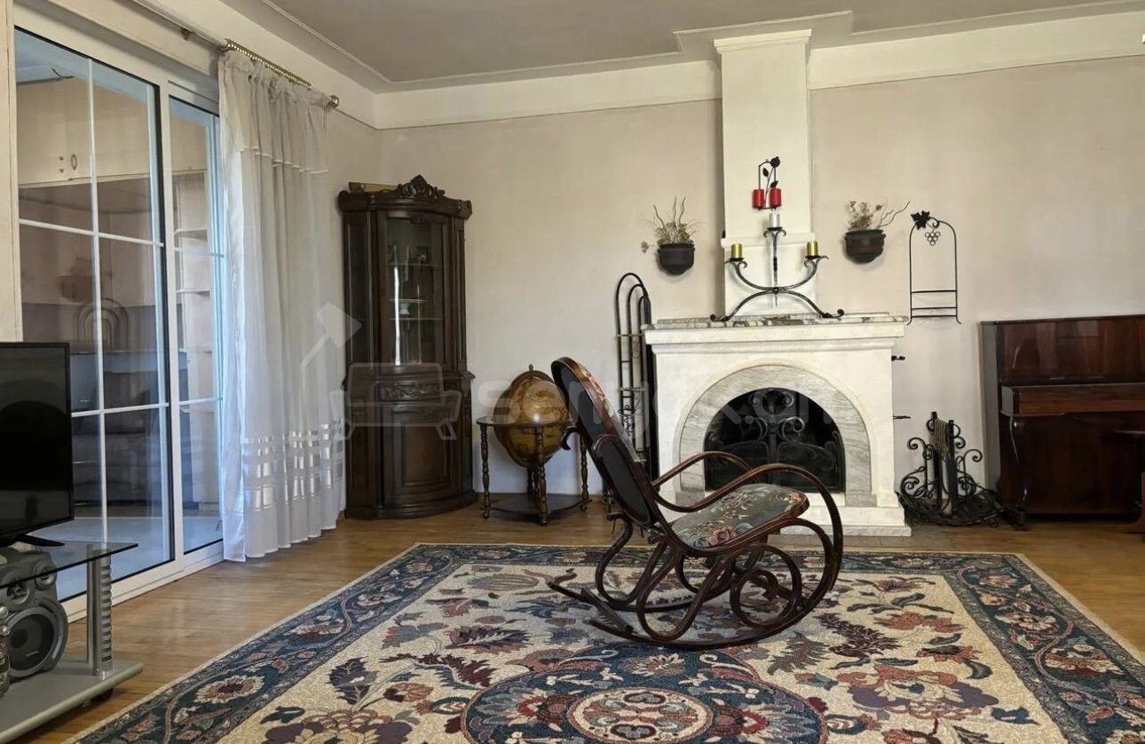 3 Սենյականոց Բնակարան Քարե Շենքում, 89քմ, 5/5 հարկ, Դիզայներական Վերանորոգված, Կահավորված, Արևկող