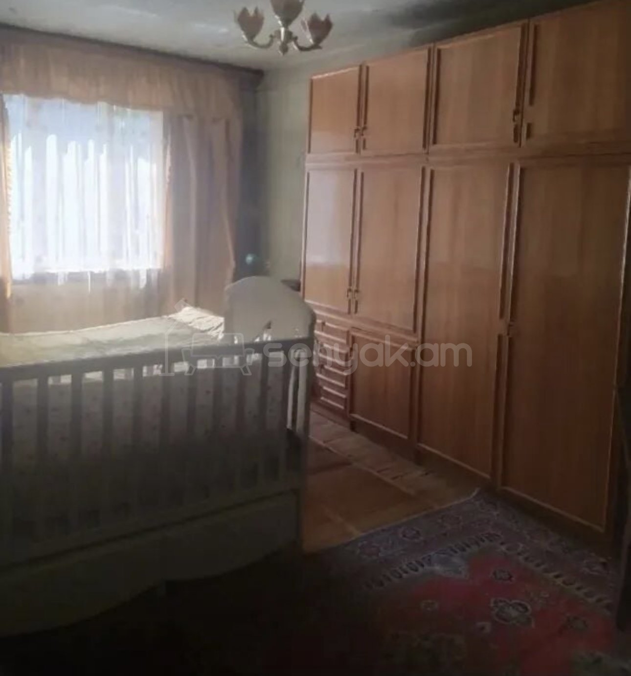 3 Սենյականոց Բնակարան, 80քմ, 1/9 հարկ, Նորմալ Վիճակում, Մասամբ Կահավորված