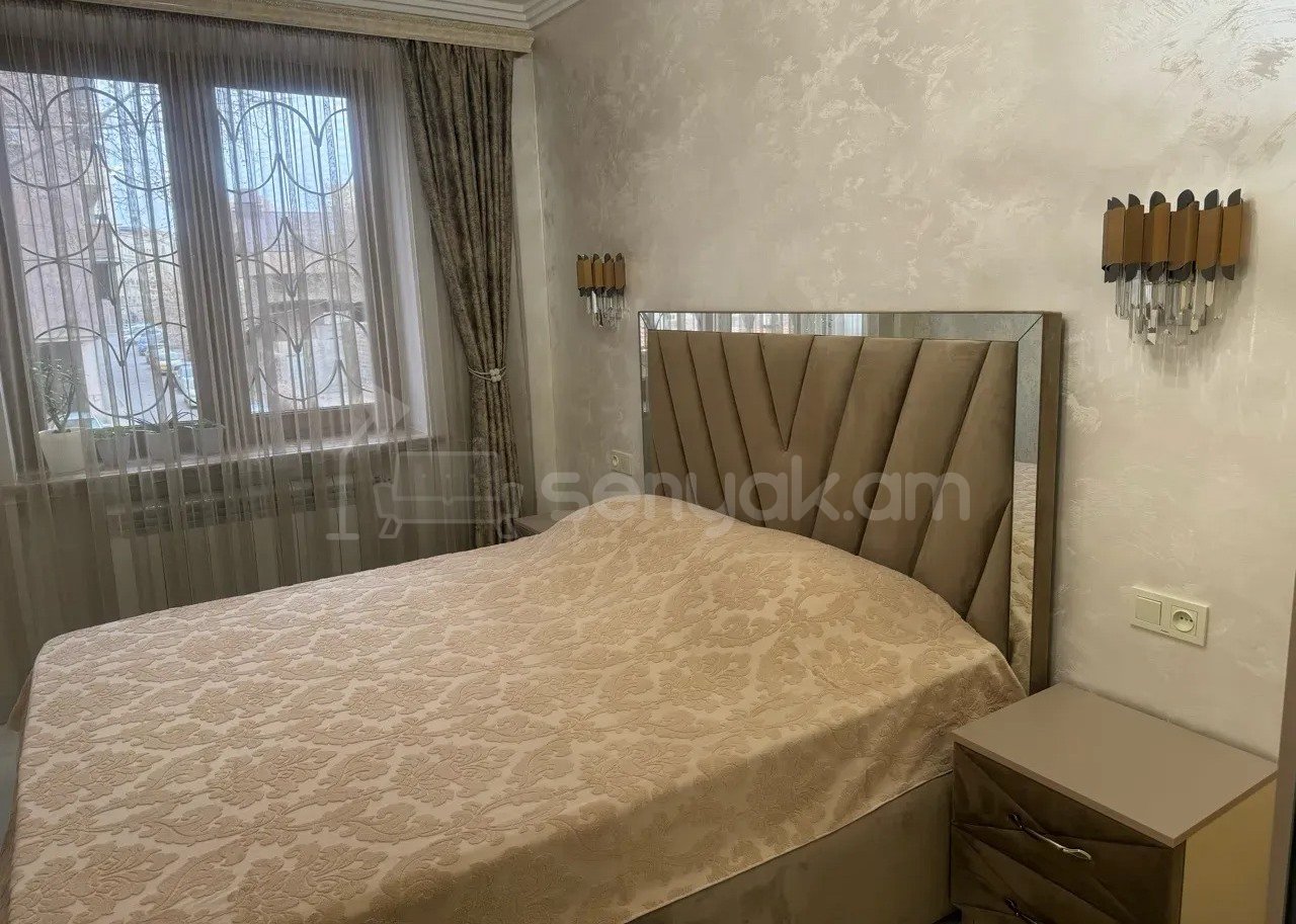 2 Սենյականոց Բնակարան Քարե Շենքում, 60քմ, 2/5 հարկ, Կապիտալ Վերանորոգված