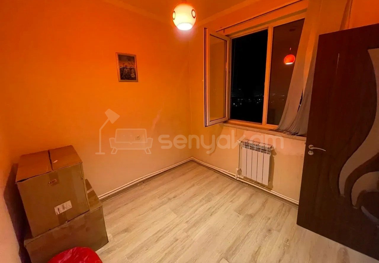 3 Սենյականոց Բնակարան, 98քմ, 10/16 հարկ, Նորմալ Վիճակում