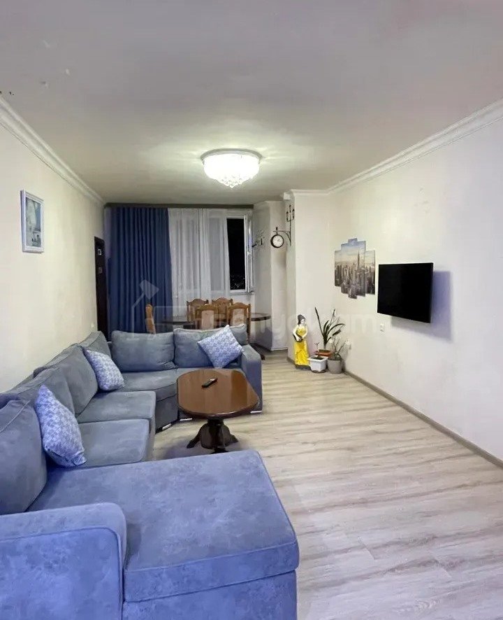 3 Սենյականոց Բնակարան, 98քմ, 10/16 հարկ, Նորմալ Վիճակում