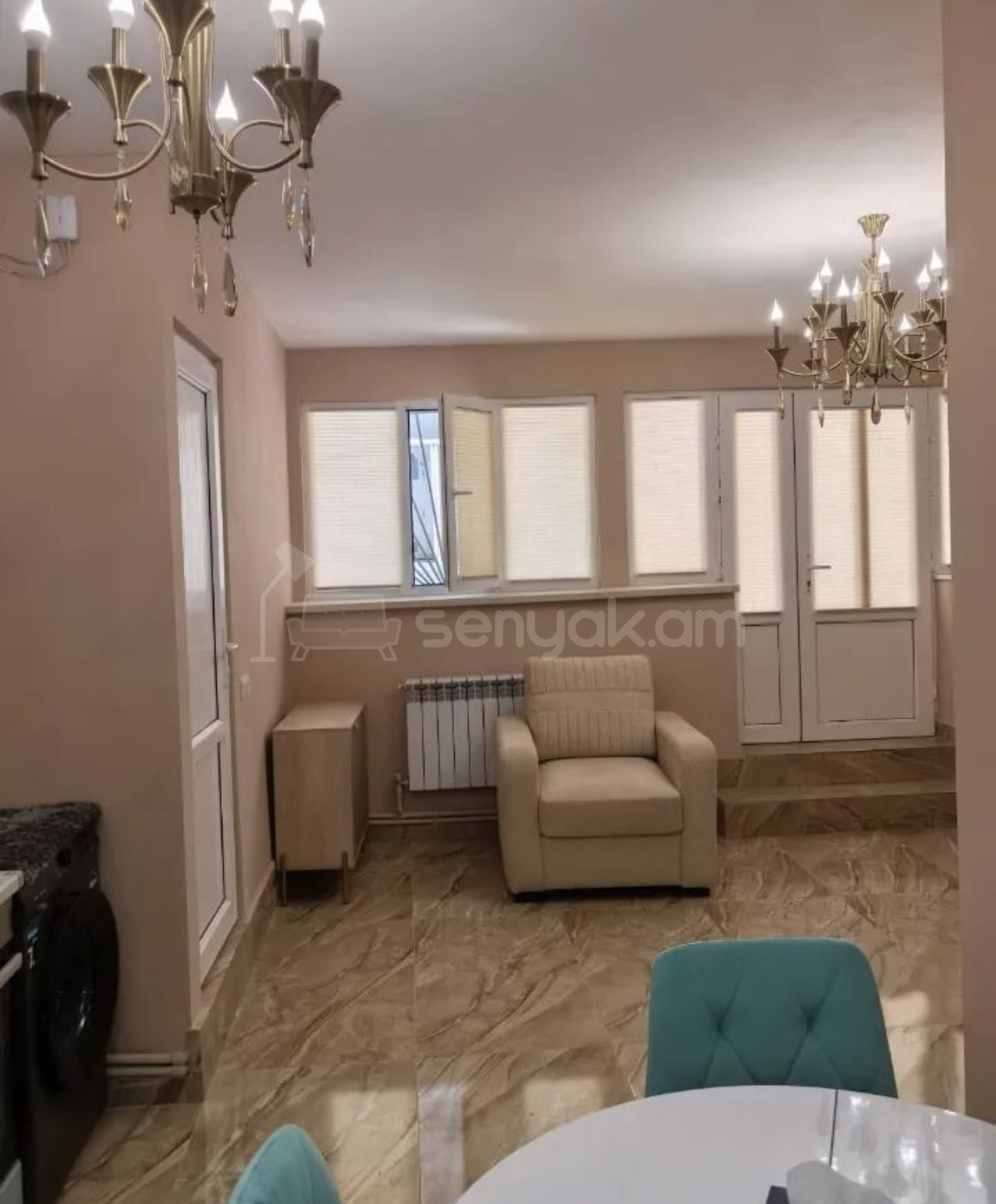 2 Սենյականոց Բնակարան Քարե Շենքում, 67քմ, 1/1 հարկ, Դիզայներական Վերանորոգված, Կահավորված, Արևկող