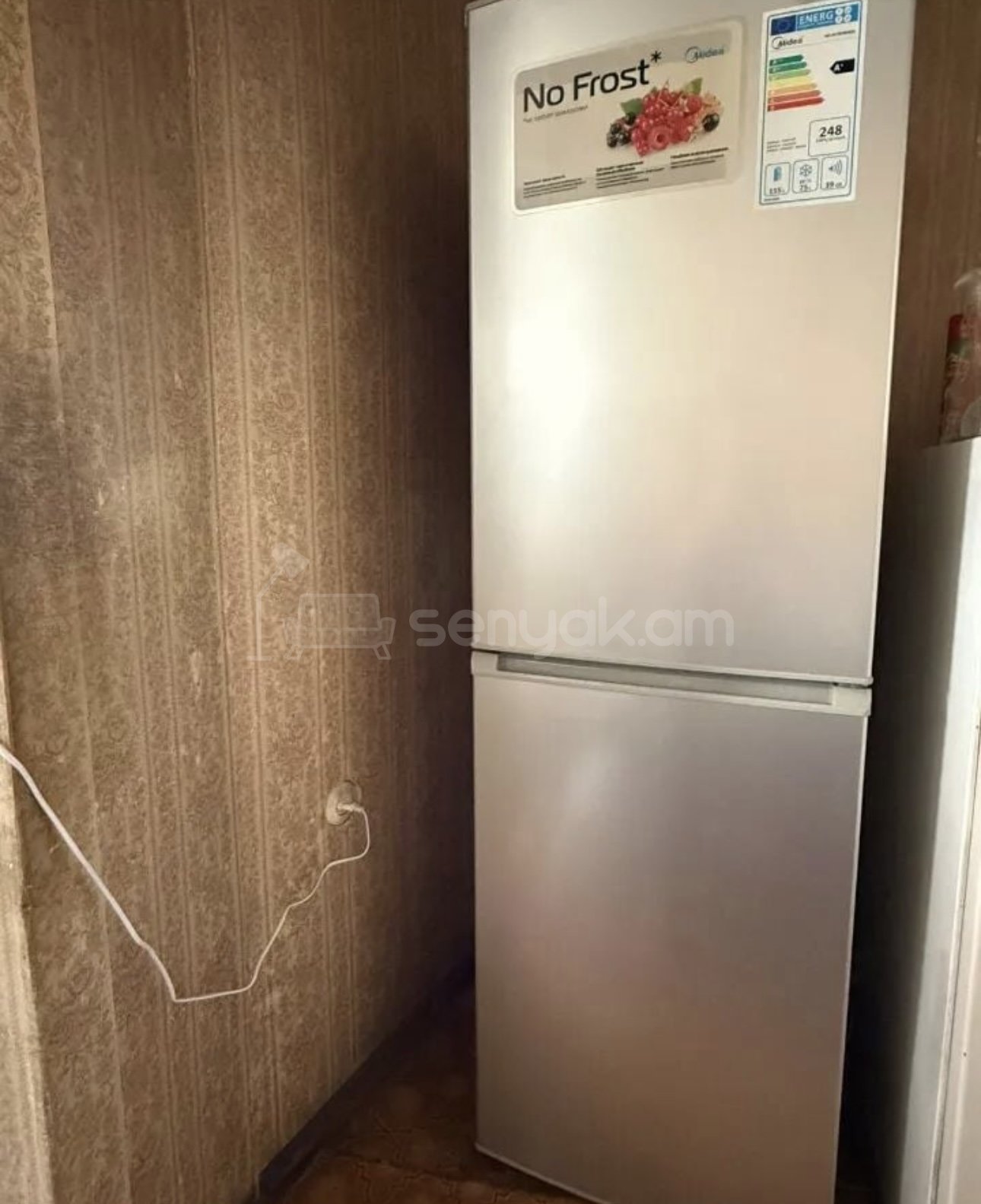 2 Սենյականոց Բնակարան, 70քմ, 11/12 հարկ, Նորմալ Վիճակում, Մասամբ Կահավորված