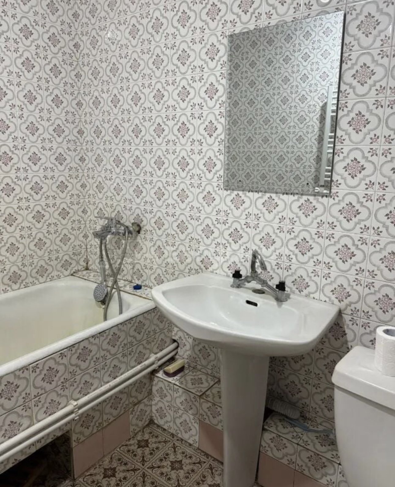 2 Սենյականոց Բնակարան, 70քմ, 11/12 հարկ, Նորմալ Վիճակում, Մասամբ Կահավորված