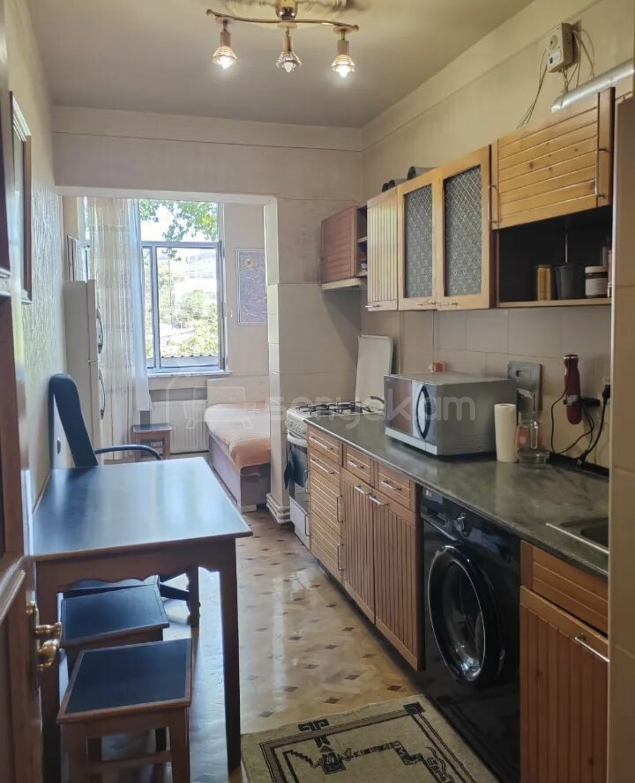 1 Սենյականոց Բնակարան, 55քմ, 2/9 հարկ, Նորմալ Վիճակում, Կահավորված, Արևկող