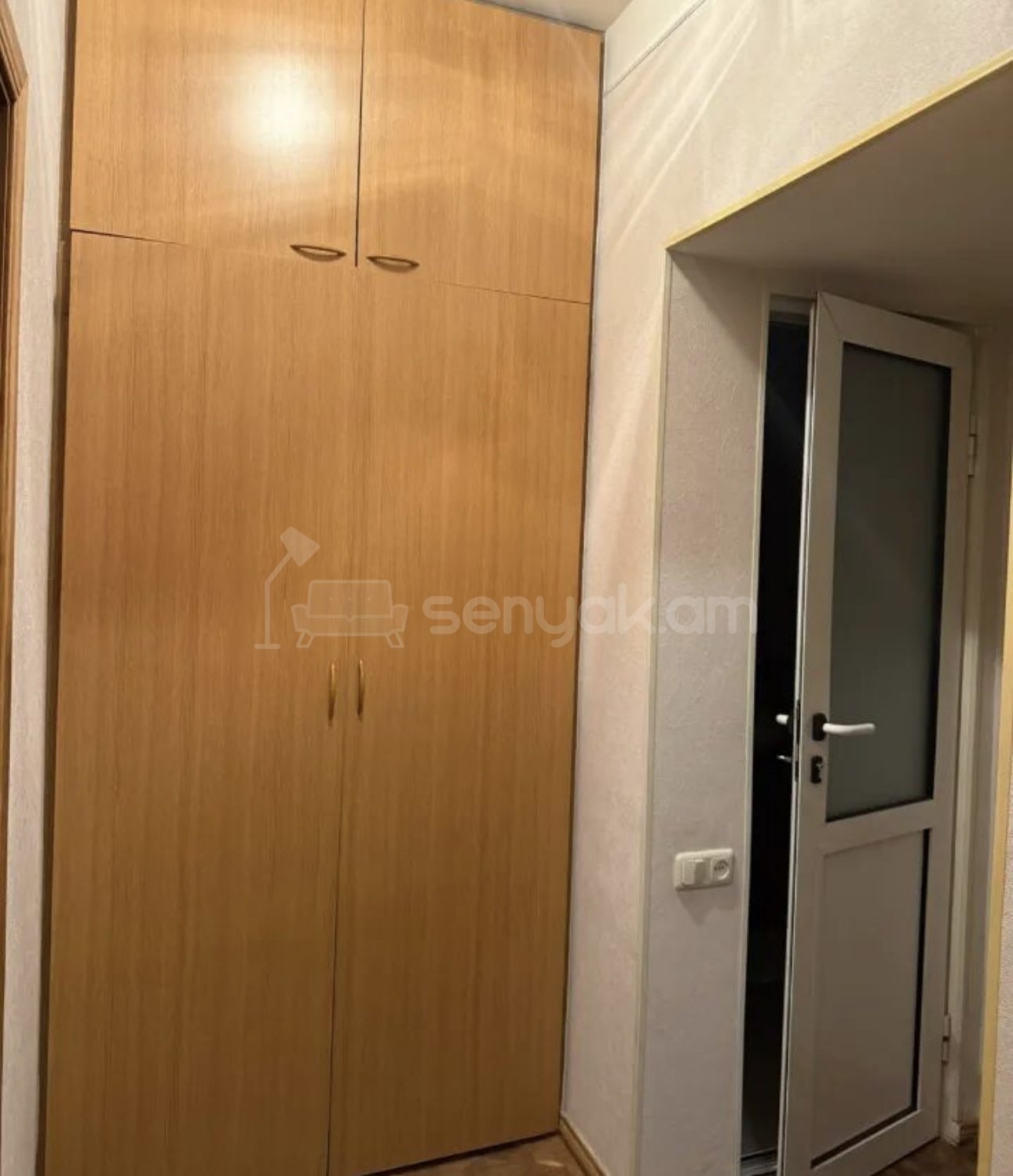 1 Սենյականոց Բնակարան, 55քմ, 2/9 հարկ, Նորմալ Վիճակում, Կահավորված, Արևկող