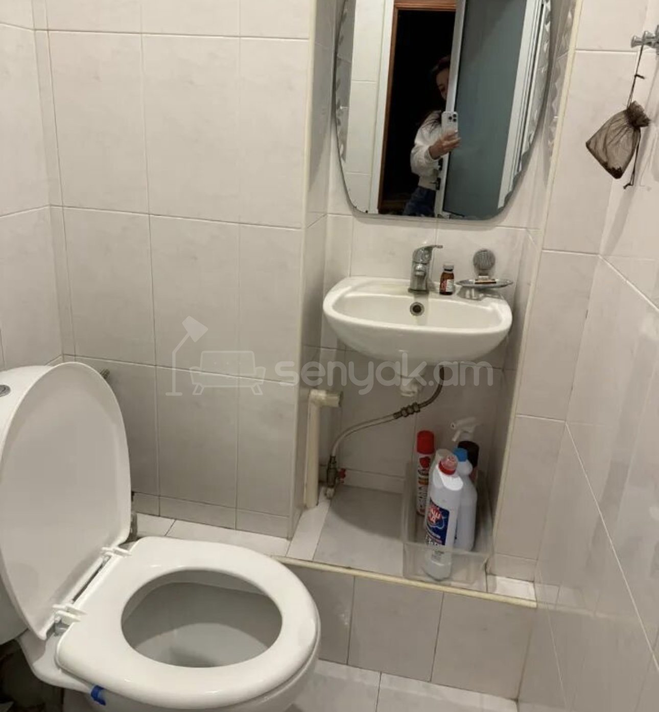 1 Սենյականոց Բնակարան, 55քմ, 2/9 հարկ, Նորմալ Վիճակում, Կահավորված, Արևկող