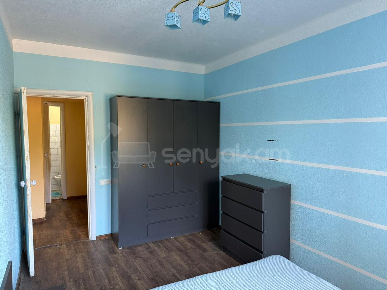 3 Սենյականոց Բնակարան, 90քմ, 2/9 հարկ, Նորմալ Վիճակում, Կահավորված