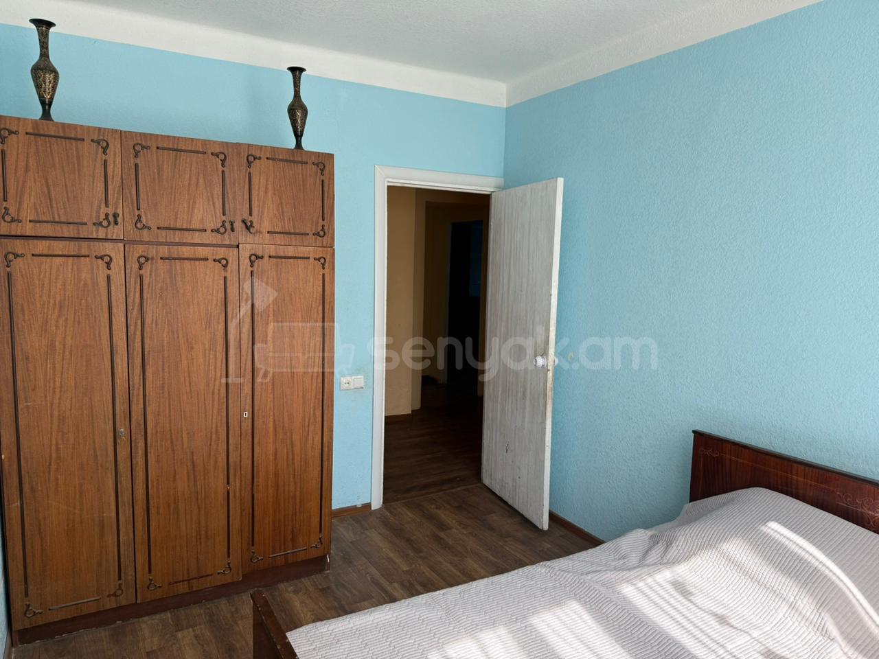 3 Սենյականոց Բնակարան, 90քմ, 2/9 հարկ, Նորմալ Վիճակում, Կահավորված