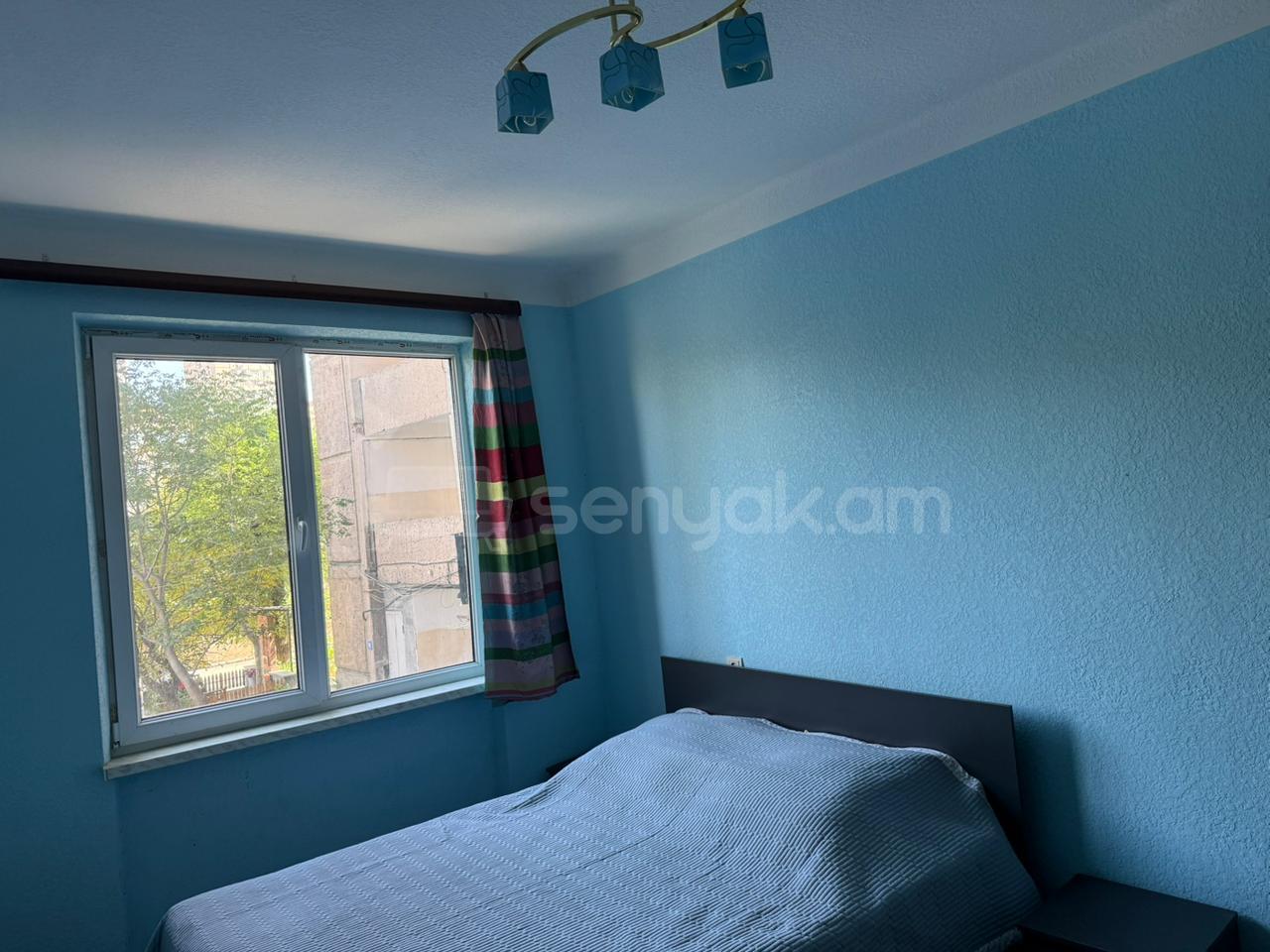 3 Սենյականոց Բնակարան, 90քմ, 2/9 հարկ, Նորմալ Վիճակում, Կահավորված