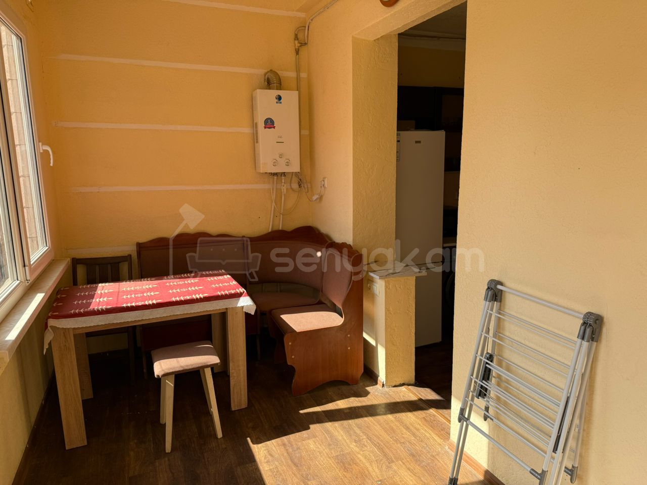 3 Սենյականոց Բնակարան, 90քմ, 2/9 հարկ, Նորմալ Վիճակում, Կահավորված