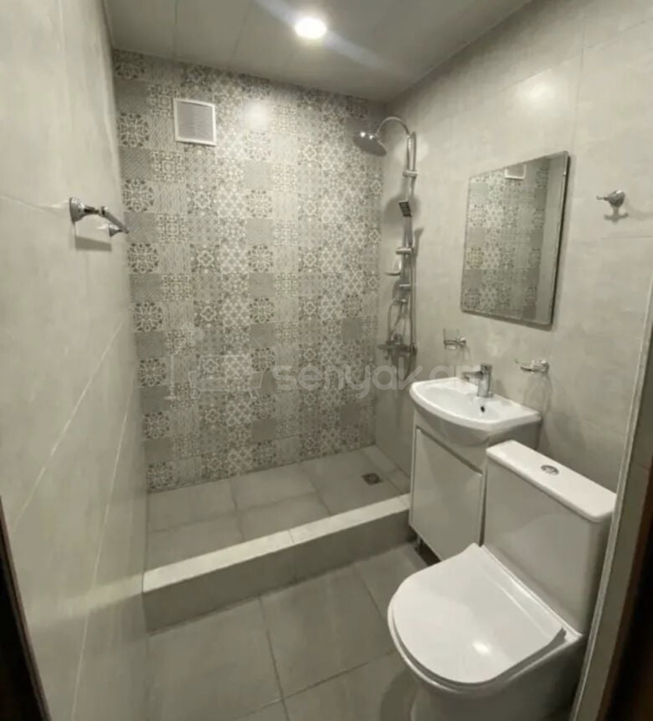 1 Սենյականոց Բնակարան, 50քմ, 4/5 հարկ, Դիզայներական Վերանորոգված, Կահավորված