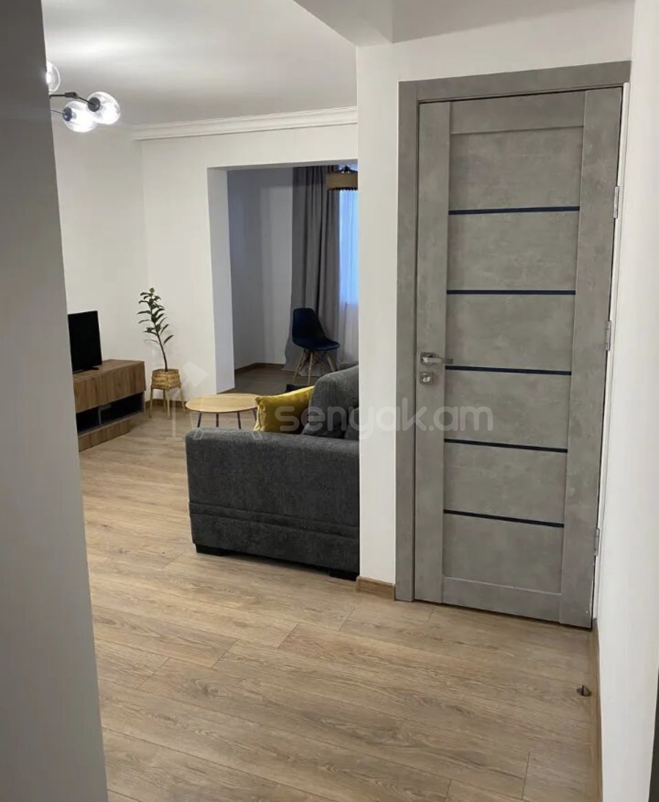 1 Սենյականոց Բնակարան, 50քմ, 4/5 հարկ, Դիզայներական Վերանորոգված, Կահավորված