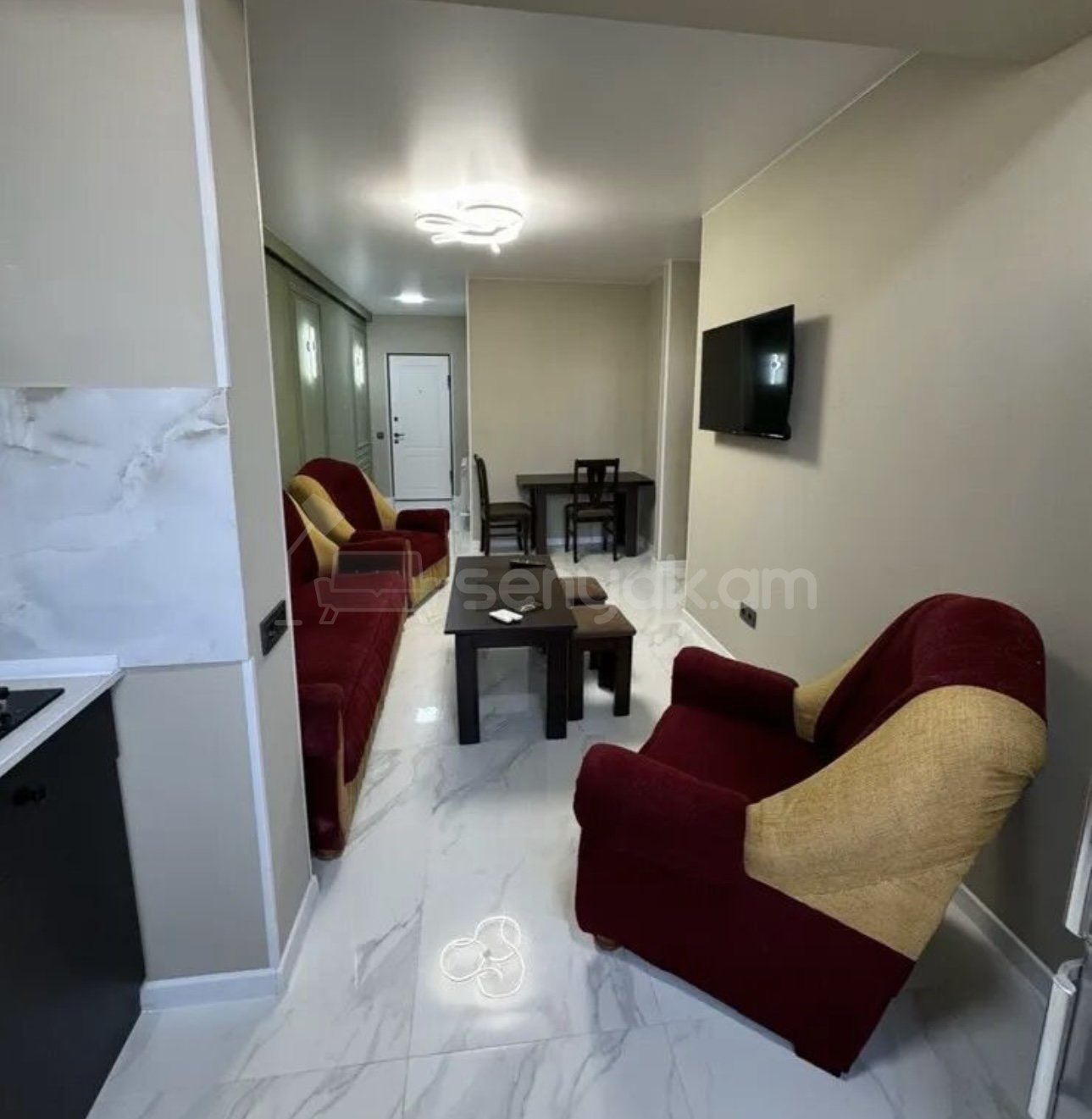 2 Սենյականոց Բնակարան Քարե Շենքում, 55քմ, 5/5 հարկ, Դիզայներական Վերանորոգված, Կահավորված, Արևկող