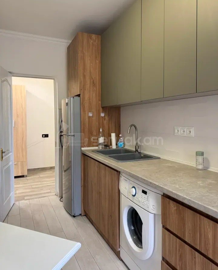 3 Սենյականոց Բնակարան, 90քմ, 9/10 հարկ, Կապիտալ Վերանորոգված