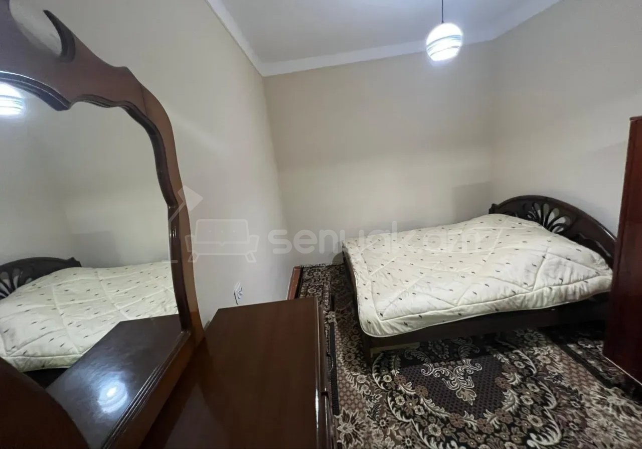 3 Սենյականոց Բնակարան Քարե Շենքում, 100քմ, 1/3 հարկ, Կոսմետիկ Վերանորոգված, Կահավորված