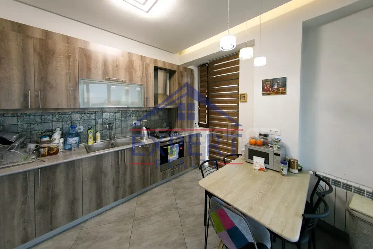 4 Սենյականոց Բնակարան Նորակառույցում, 120քմ, 3/11 հարկ, Կապիտալ Վերանորոգված, Կահավորված, Արևկող