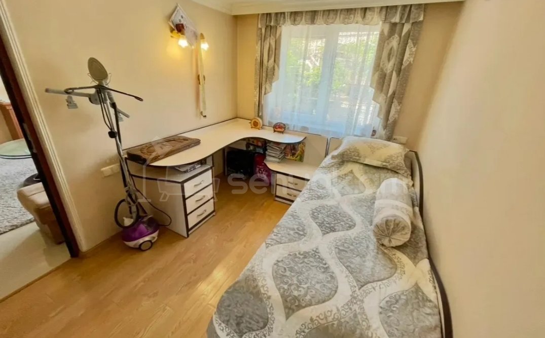 4 Սենյականոց Բնակարան Քարե Շենքում, 108քմ, 2/6 հարկ, Կապիտալ Վերանորոգված, Կահավորված, Արևկող