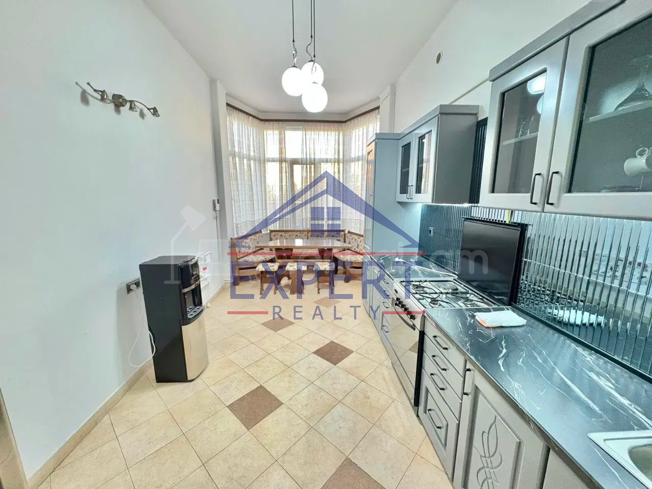 5 Սենյականոց Սեփական Տուն, 500քմ, Դիզայներական Վերանորոգված, Կահավորված, Ավտոտնակով