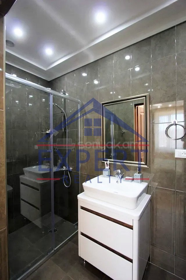 2 Սենյականոց Բնակարան Նորակառույցում, 50քմ, 13/13 հարկ, Կապիտալ Վերանորոգված, Կահավորված, Արևկող