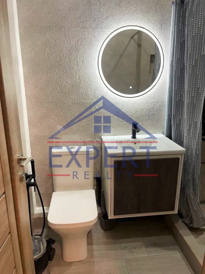 2 Սենյականոց Բնակարան Նորակառույցում, 55քմ, 12/15 հարկ, Կապիտալ Վերանորոգված