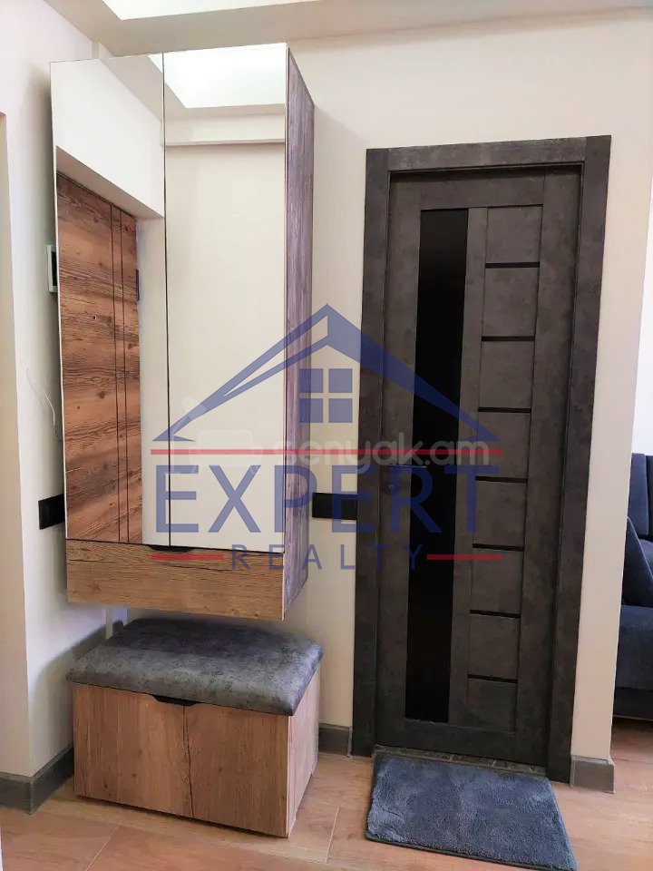 2 Սենյականոց Բնակարան, 40քմ, 7/10 հարկ, Կապիտալ Վերանորոգված, Կահավորված, Արևկող