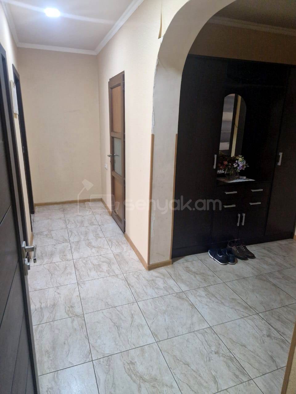 5 Սենյականոց Բնակարան, 98քմ, 9/9 հարկ, Կապիտալ Վերանորոգված