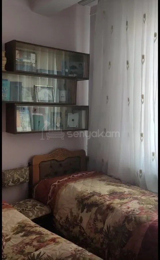 2 Սենյականոց Բնակարան Քարե Շենքում, 70քմ, 5/7 հարկ, Կապիտալ Վերանորոգված