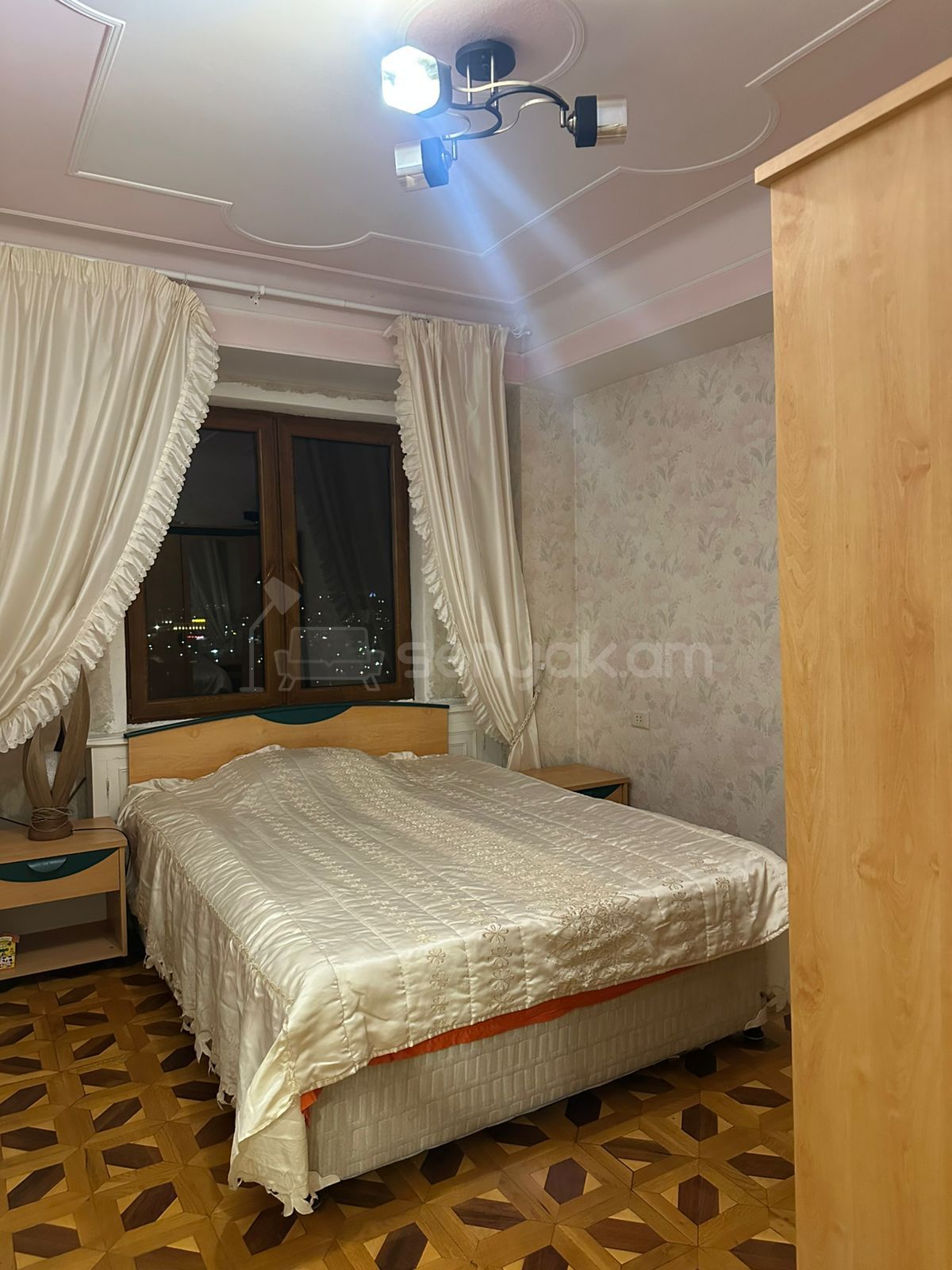 3 Սենյականոց Բնակարան, 110քմ, 14/16 հարկ, Կապիտալ Վերանորոգված, Կահավորված, Արևկող