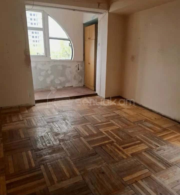 1 Սենյականոց Բնակարան, 48քմ, 5/9 հարկ, Պետական Վիճակում