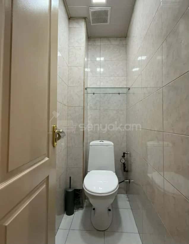 2 Սենյականոց Բնակարան Քարե Շենքում, 64քմ, 1/5 հարկ, Կապիտալ Վերանորոգված