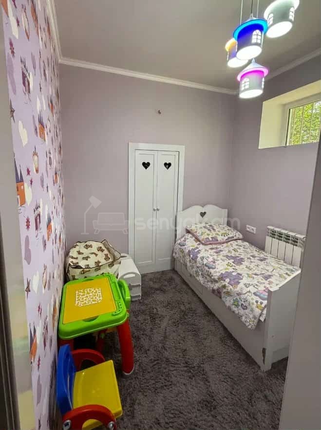 2 Սենյականոց Բնակարան Քարե Շենքում, 64քմ, 1/5 հարկ, Կապիտալ Վերանորոգված