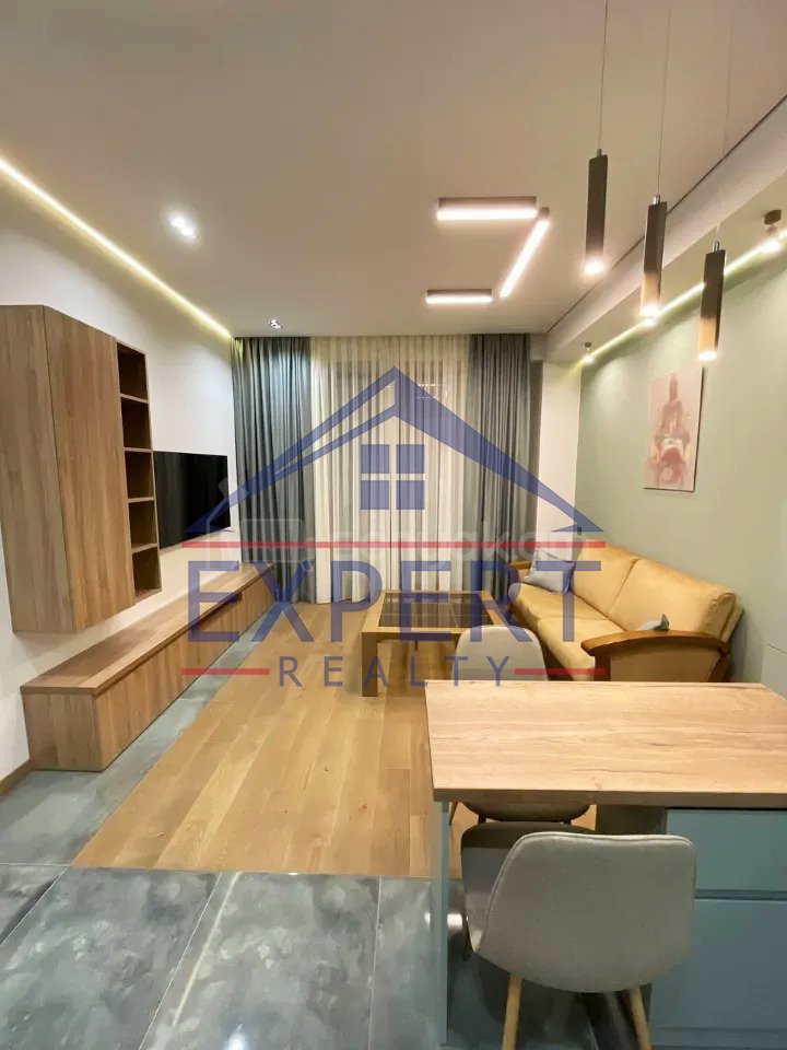 2 Սենյականոց Բնակարան Նորակառույցում, 52քմ, 7/18 հարկ, Դիզայներական Վերանորոգված, Կահավորված, Արևկող
