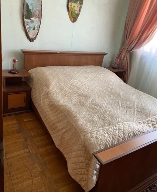 3 Սենյականոց Բնակարան Քարե Շենքում, 63քմ, 2/5 հարկ, Նորմալ Վիճակում