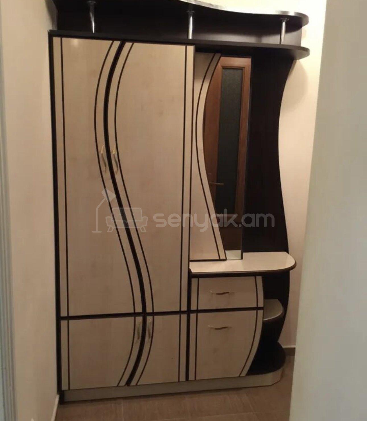 1 Սենյականոց Բնակարան, 41քմ, 1/4 հարկ, Կապիտալ Վերանորոգված, Կահավորված, Արևկող