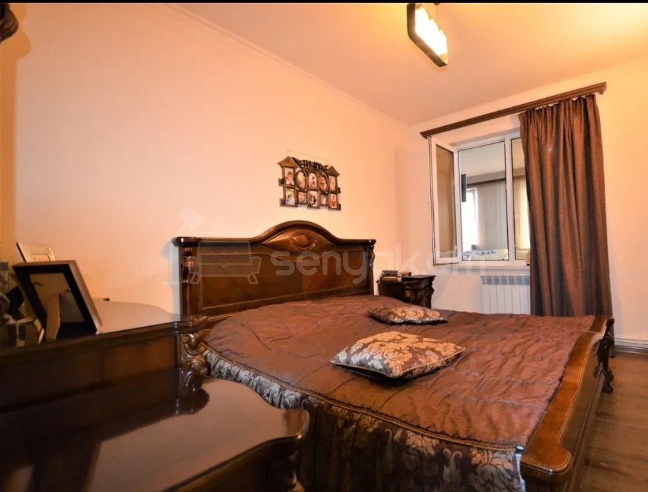 4 Սենյականոց Բնակարան Քարե Շենքում, 124քմ, 3/5 հարկ, Կապիտալ Վերանորոգված