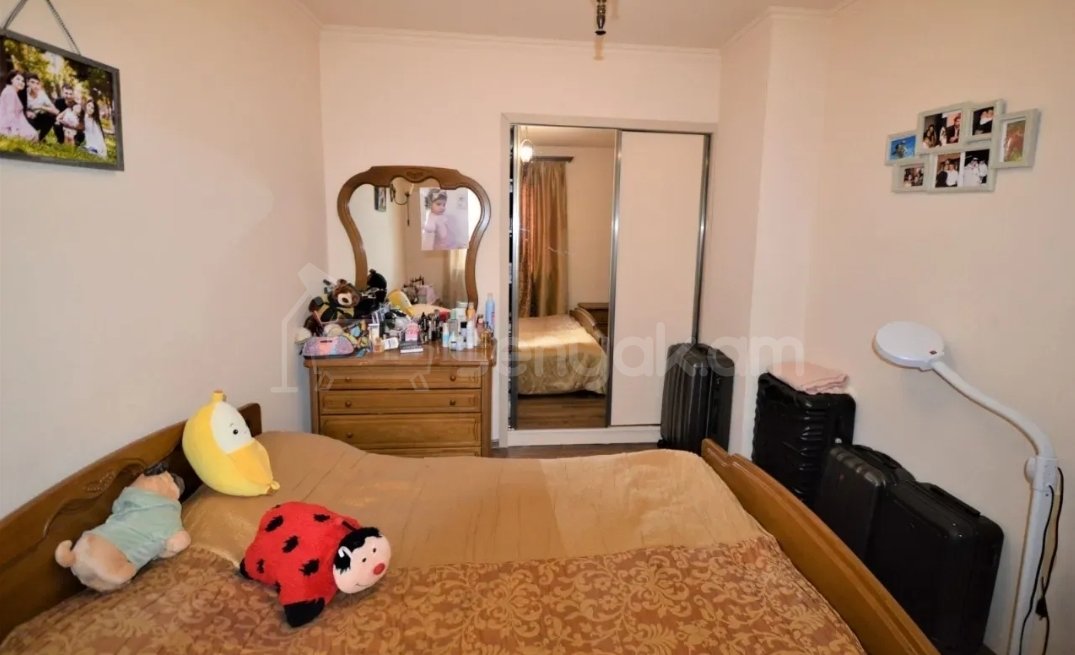 4 Սենյականոց Բնակարան Քարե Շենքում, 124քմ, 3/5 հարկ, Կապիտալ Վերանորոգված