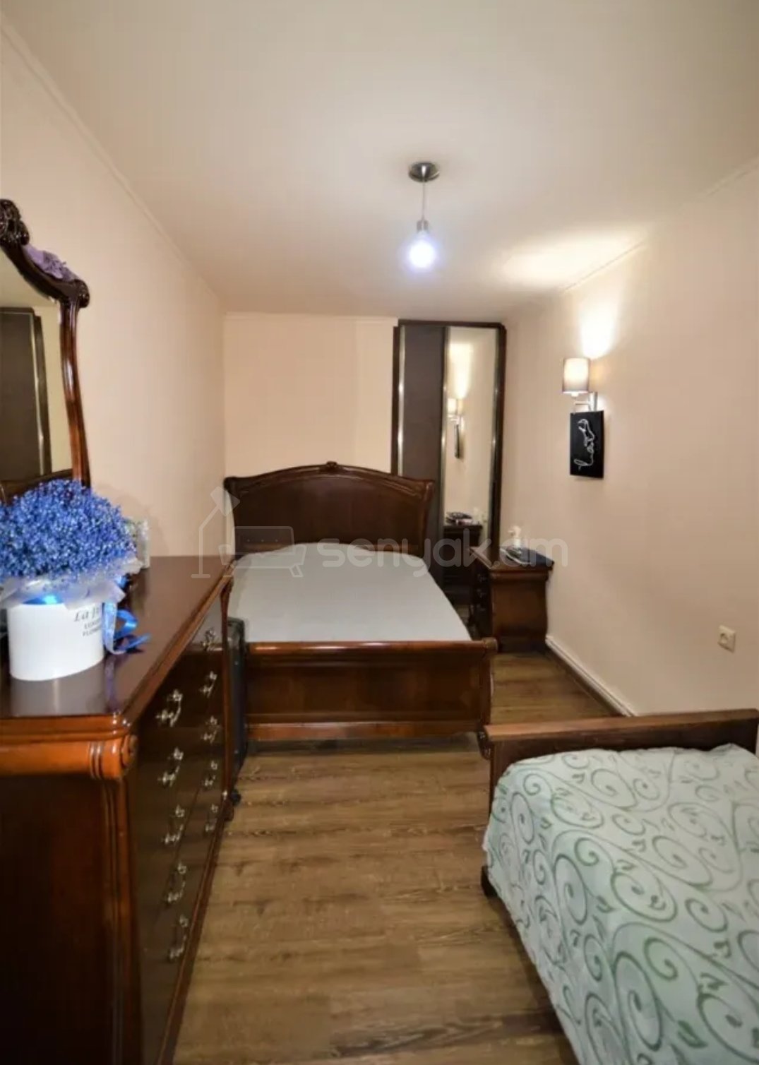 4 Սենյականոց Բնակարան Քարե Շենքում, 124քմ, 3/5 հարկ, Կապիտալ Վերանորոգված