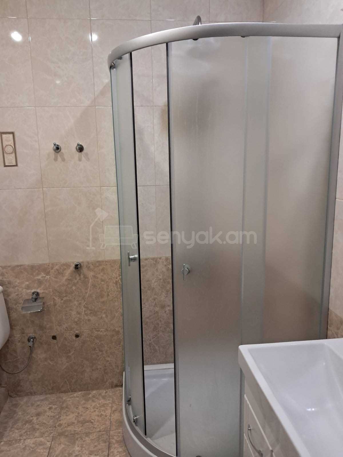 4 Սենյականոց Բնակարան Նորակառույցում, 135քմ, 7/9 հարկ, Կապիտալ Վերանորոգված, Կահավորված, Արևկող