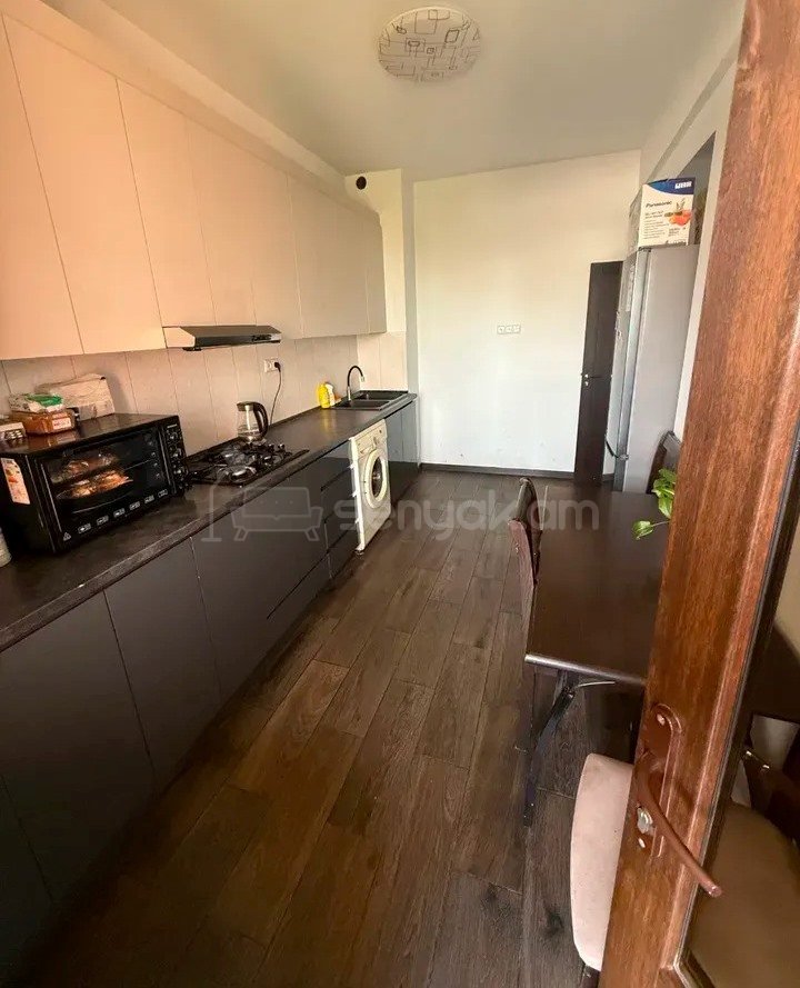 3 Սենյականոց Բնակարան, 92քմ, 7/12 հարկ, Կապիտալ Վերանորոգված