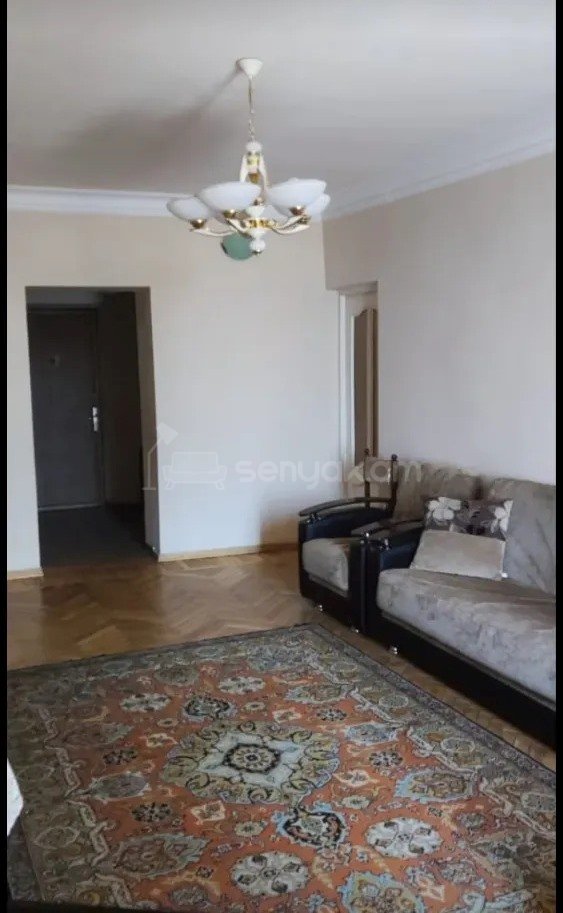 2 Սենյականոց Բնակարան Քարե Շենքում, 70քմ, 5/7 հարկ, Կապիտալ Վերանորոգված