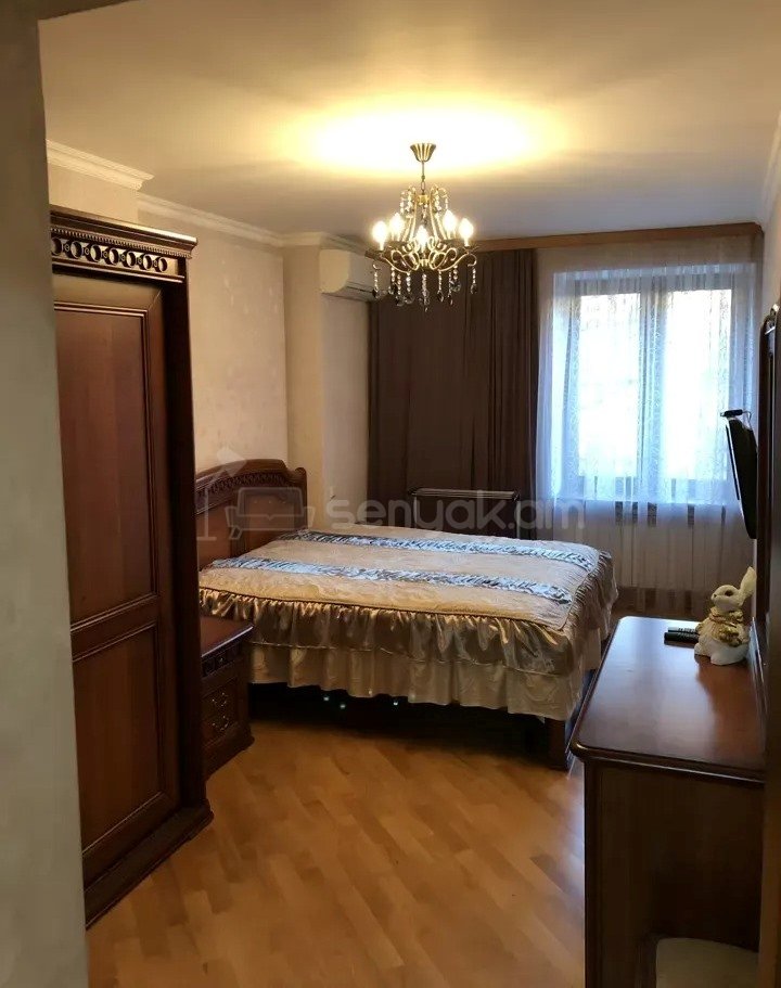 2 Սենյականոց Բնակարան Քարե Շենքում, 60քմ, 3/5 հարկ, Կապիտալ Վերանորոգված