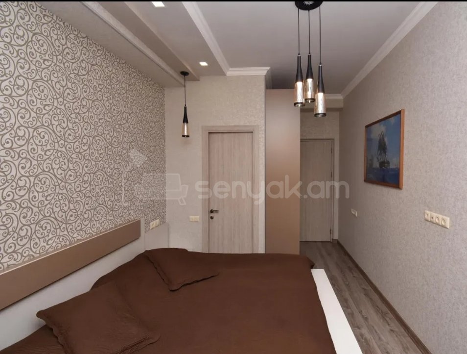 4 Սենյականոց Բնակարան Նորակառույց Քարե Շենքում, 150քմ, 3/5 հարկ, Դիզայներական Վերանորոգված