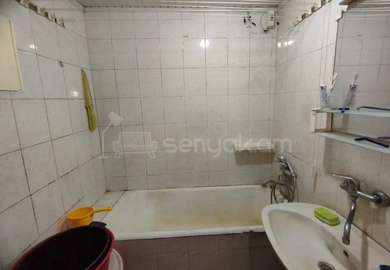 3 Սենյականոց Բնակարան, 96քմ, 11/14 հարկ, Պետական Վիճակում