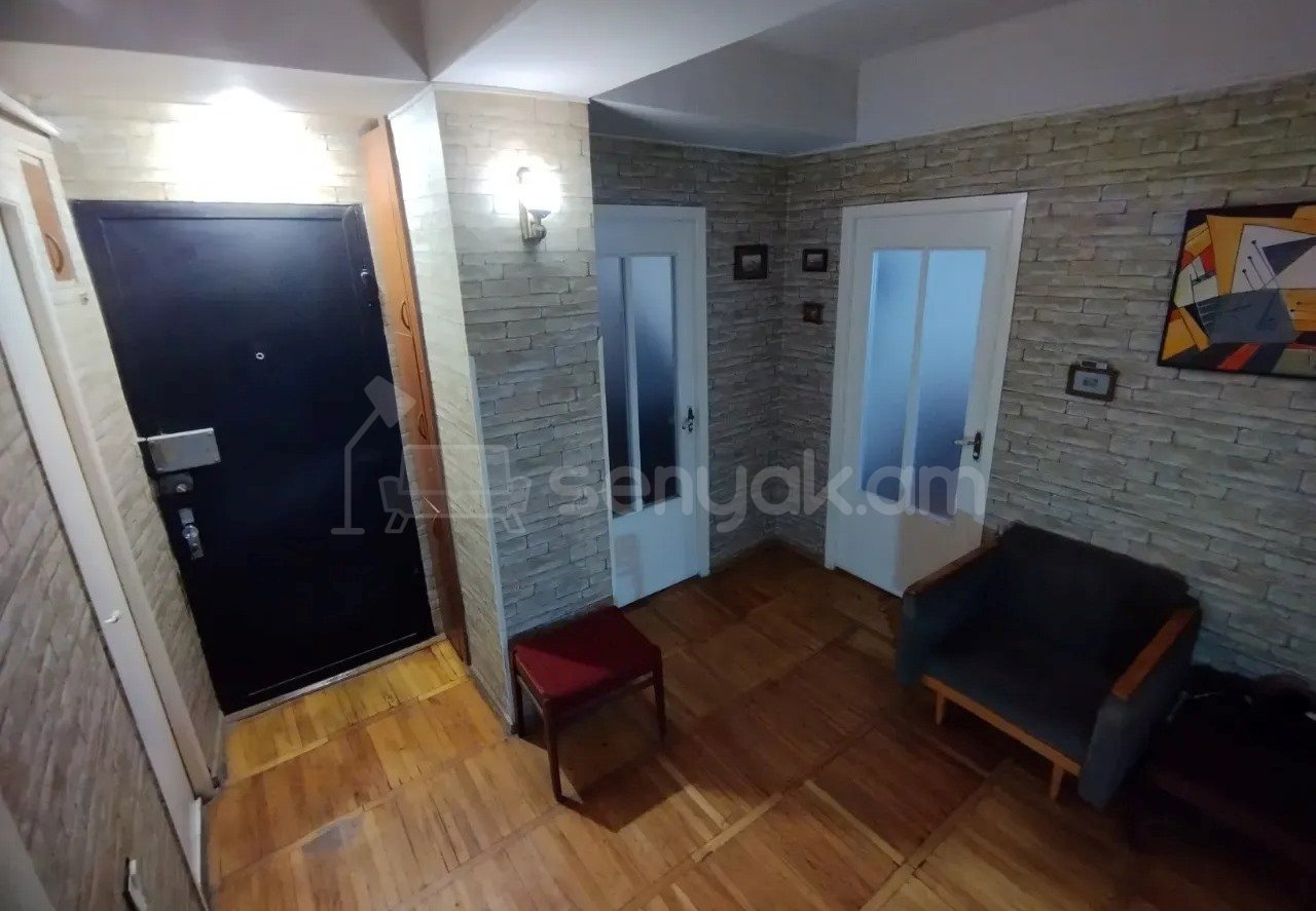 3 Սենյականոց Բնակարան, 96քմ, 11/14 հարկ, Պետական Վիճակում