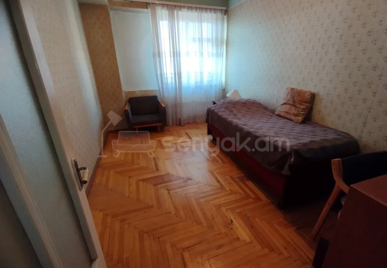 3 Սենյականոց Բնակարան, 96քմ, 11/14 հարկ, Նորմալ Վիճակում