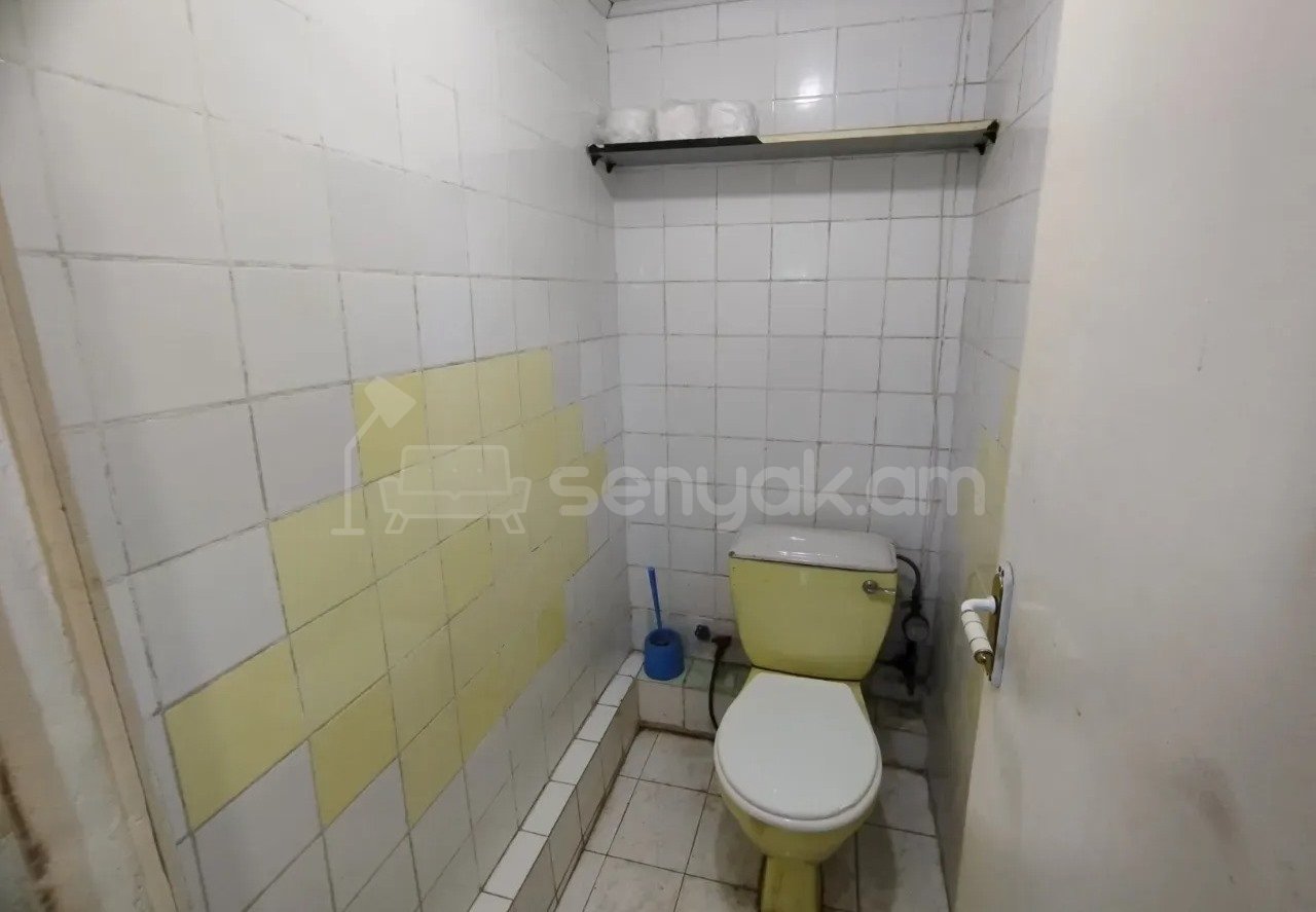 3 Սենյականոց Բնակարան, 96քմ, 11/14 հարկ, Նորմալ Վիճակում